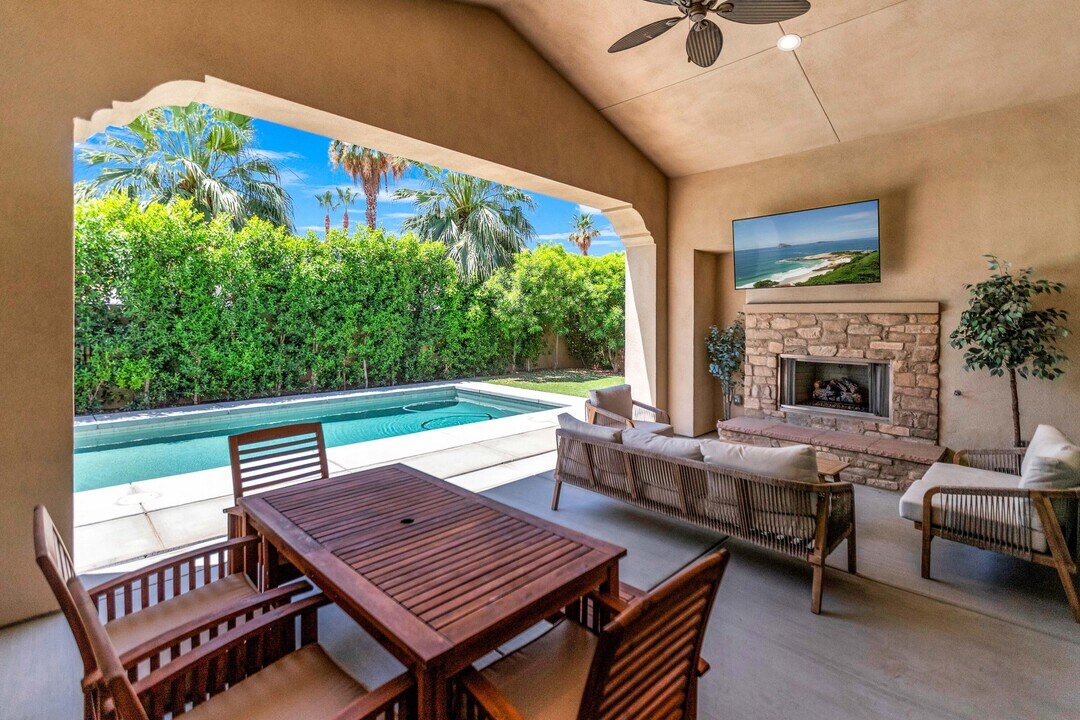 81805 Four Seasons Pl in La Quinta, CA - Building Photo