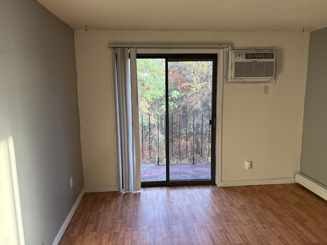 property at 1225 Bodwell Rd