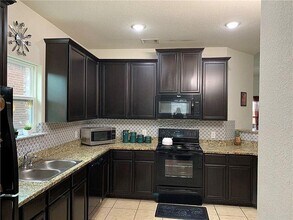 19620 Woodrow Wilson St in Manor, TX - Building Photo - Building Photo