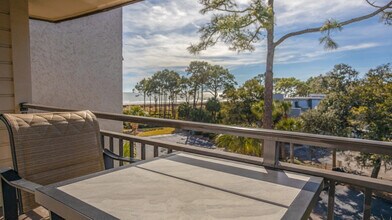 23 S Forest Beach Dr in Hilton Head Island, SC - Building Photo - Building Photo