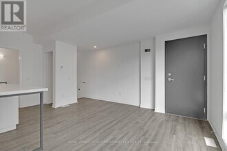 20 Ed Clark Gdns in Toronto, ON - Building Photo - Building Photo