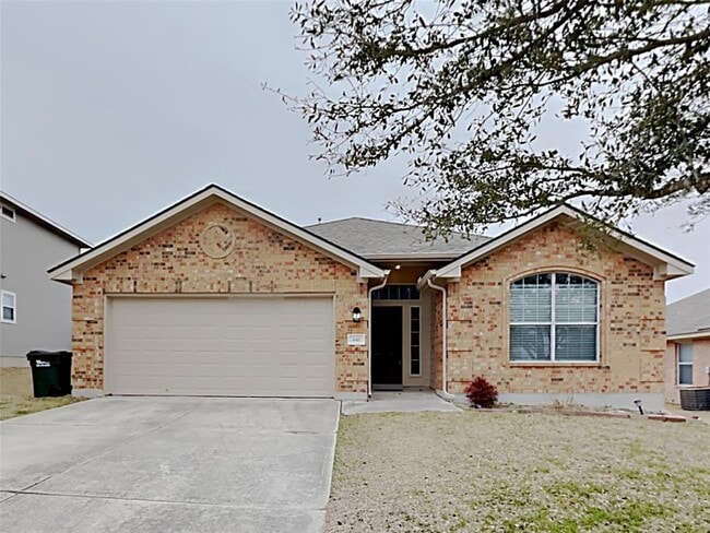 property at 441 Goldenrod St