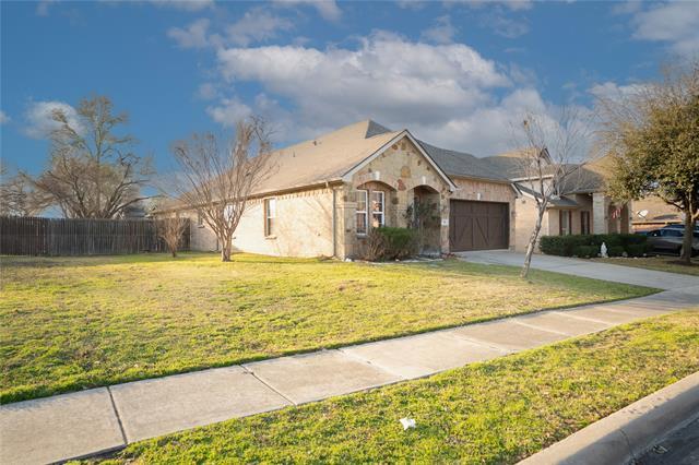 305 Serenade Ln in Euless, TX - Building Photo - Building Photo