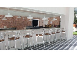 1300 S Miami Ave, Unit 1209 in Miami, FL - Building Photo - Building Photo