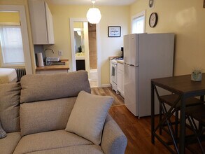 59 Dartmouth Ave, Unit SI ID1373621P in Providence, RI - Building Photo - Building Photo