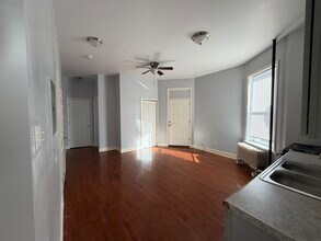 7817 S South Shore Dr in Chicago, IL - Building Photo - Building Photo