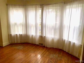 224 Ivyhurst Cir in Buffalo, NY - Building Photo - Building Photo