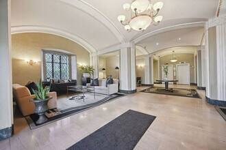 2032 Belmont Rd NW in Washington, DC - Foto de edificio - Building Photo