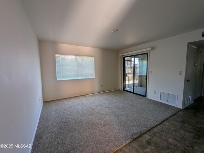property at 1524 S Columbus Blvd
