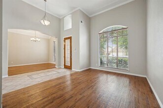 3905 Gladney Ln in Fort Worth, TX - Building Photo - Building Photo