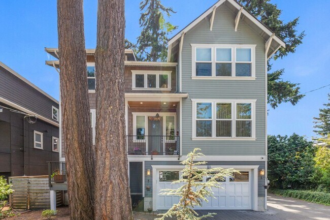 1227 NE 88th St in Seattle, WA - Building Photo - Building Photo