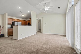 20006 Hidden Oaks Dr in Brownstown Township, MI - Building Photo - Building Photo