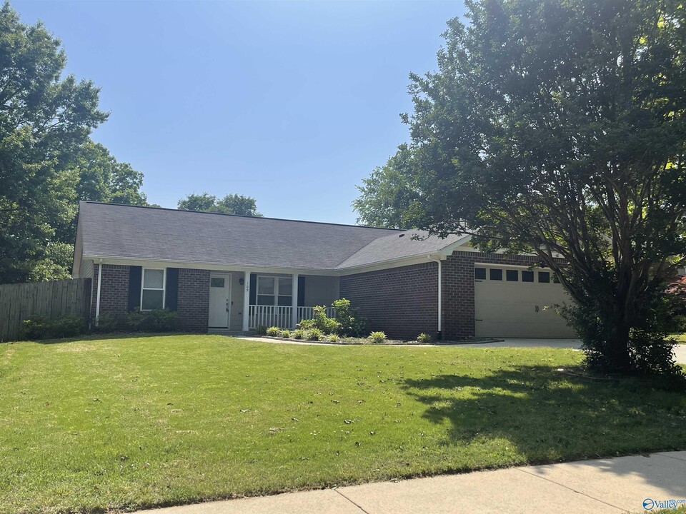 109 Medicine Bend Dr in Madison, AL - Building Photo