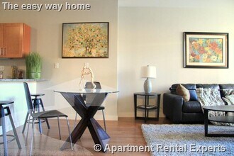 632 Massachusetts Ave, Unit #201 in Cambridge, MA - Building Photo - Building Photo