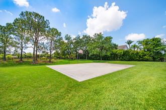 MAA Brandon in Brandon, FL - Foto de edificio - Building Photo