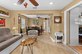 5614 27th Ave S in Gulfport, FL - Building Photo - Building Photo