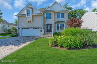 419 Central Ave in Spring Lake, NJ - Building Photo