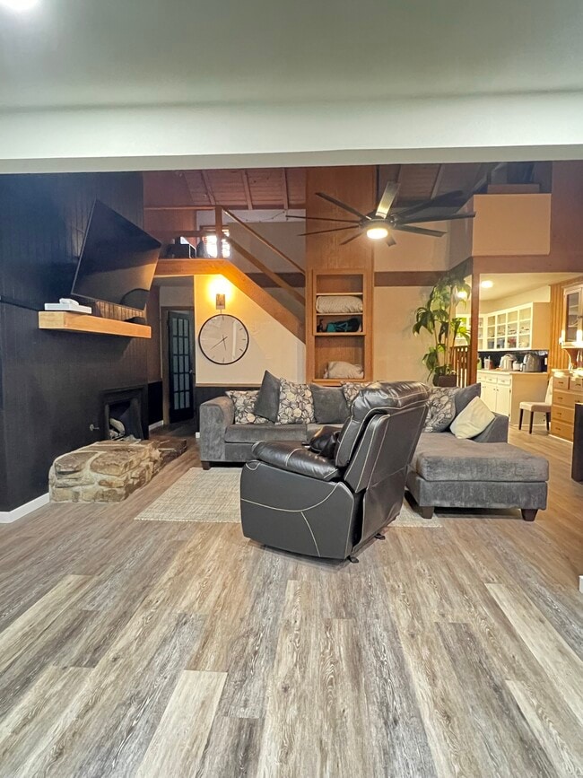property at 214 E Cleburn St