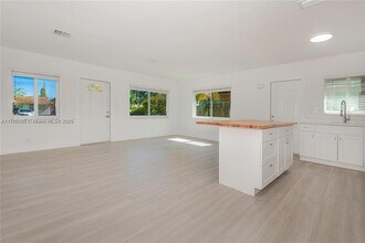 1511 NW 8th Ave in Fort Lauderdale, FL - Building Photo - Building Photo