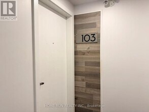 22 Perkins St in Ottawa, ON - Building Photo - Building Photo