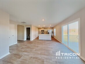 5235 Ironwood Dr in Winston-Salem, NC - Foto de edificio - Building Photo