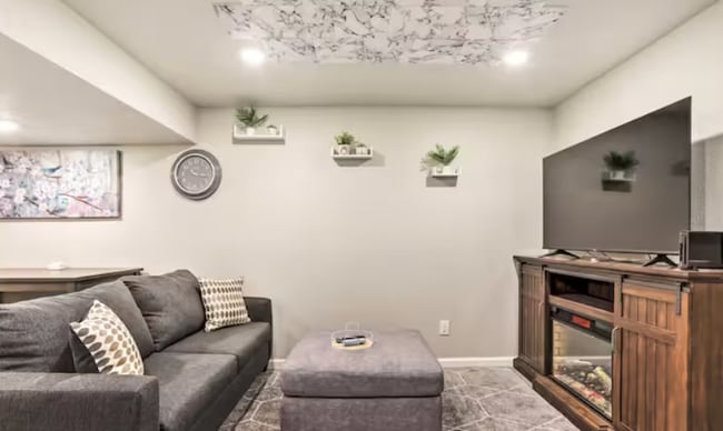 9342 Salida St, Unit Basement Apartment in Commerce City, CO - Building Photo - Building Photo
