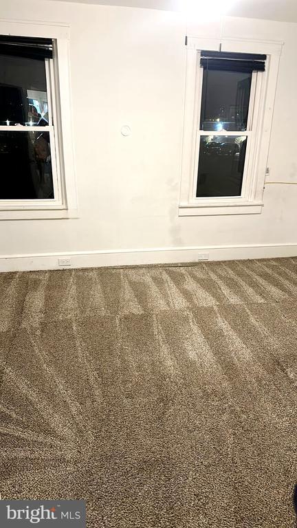 property at 24 W Hancock St