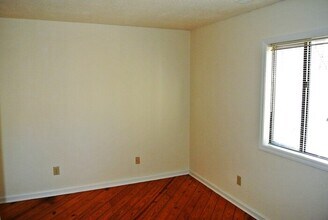 216 Greene St in Chapel Hill, NC - Building Photo - Building Photo