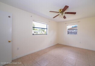 2285 Dolphin Rd in Titusville, FL - Building Photo - Building Photo