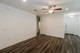 13108 Foreston Dr in Austin, TX - Building Photo - Building Photo
