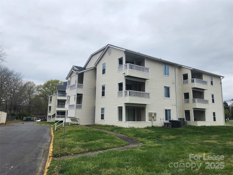 4540 Tantilla Cir in Charlotte, NC - Building Photo