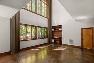 74 Boyd Ave in Asheville, NC - Building Photo - Building Photo