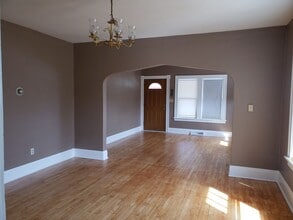 809 W Thomas St in Wausau, WI - Building Photo - Building Photo