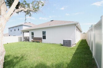 9245 Halsey Dr in Groveland, FL - Building Photo - Building Photo