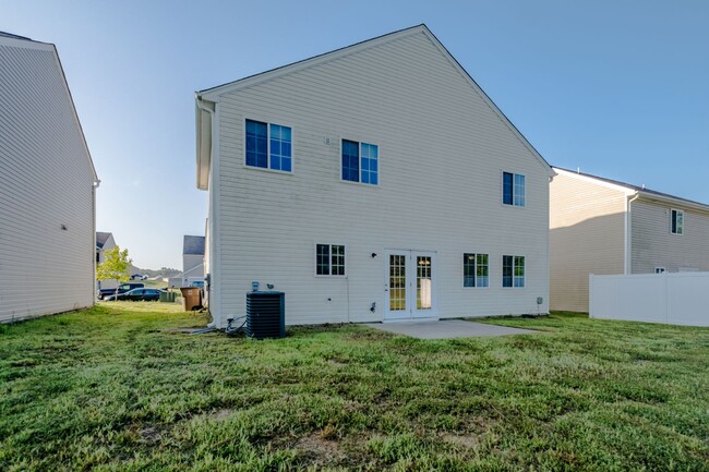703 Torbay Dr in McLeansville, NC - Building Photo - Building Photo