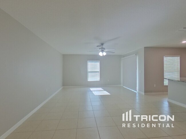 1684 Gopher Tree St in Mascotte, FL - Building Photo - Building Photo