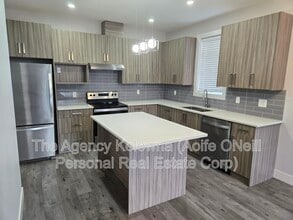 834 Cadder Ave in Kelowna, BC - Building Photo - Building Photo