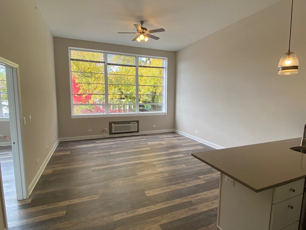 The Church Street Apartments Crystal Lake, IL Apartments