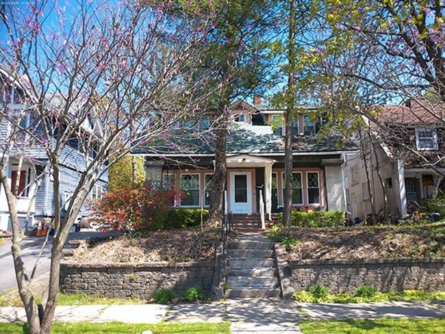 property at 721 Allen St