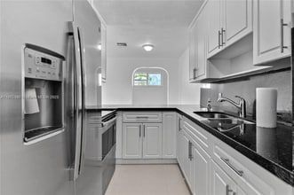 11239 SW 5th Terrace in Miami, FL - Foto de edificio - Building Photo