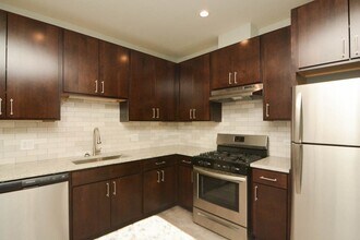 1203 Maple Ave, Unit M06H in Evanston, IL - Foto de edificio - Building Photo