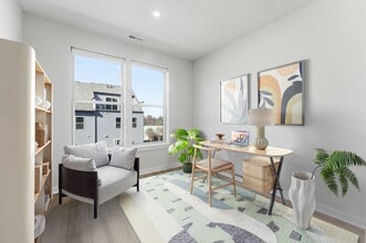 2136 Glacier Rd in Herndon, VA - Building Photo - Building Photo