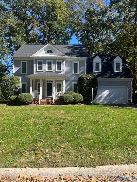 14001 Twin Cedars Terrace in Chester, VA - Building Photo