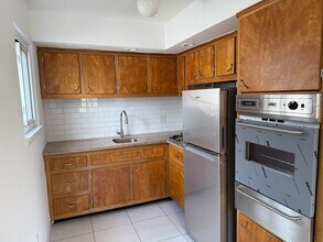 7020 Cottage Ave in North Bergen, NJ - Building Photo - Building Photo