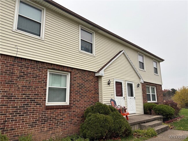 427 Kaymar Dr in Buffalo, NY - Building Photo - Building Photo