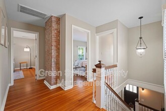 22 Lincoln Ave in Saratoga Springs, NY - Building Photo - Building Photo