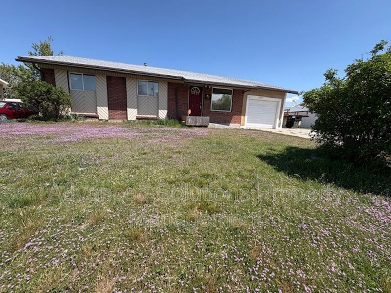 4827 Southridge Dr in Taylorsville, UT - Building Photo