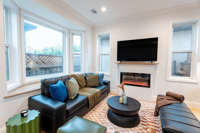 property at 661 Hampshire Ave