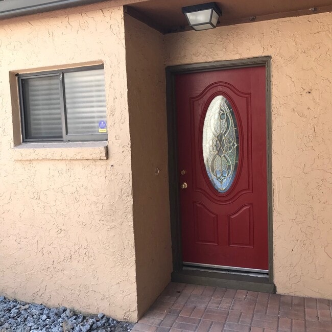 1539 N Carolwood Blvd in Fern Park, FL - Building Photo - Building Photo