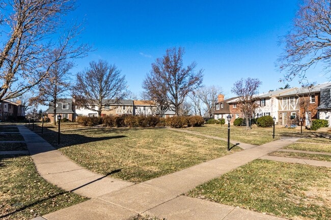 property at 308 Twykingham Pl